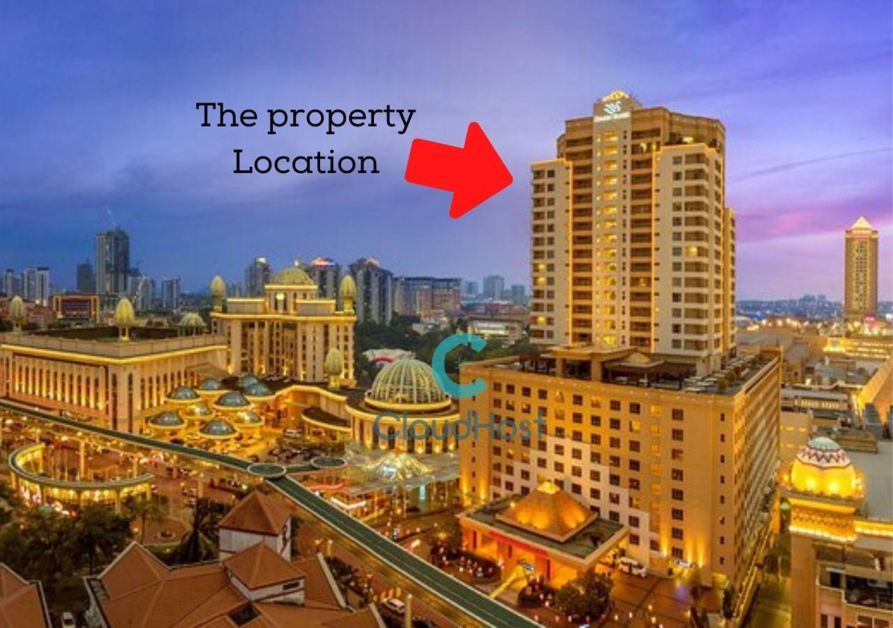 Sunway Studio Homestay With Balcony, Connecting Sunway Pyramid Mall & Sunway Lagoon Petaling Jaya Exterior photo