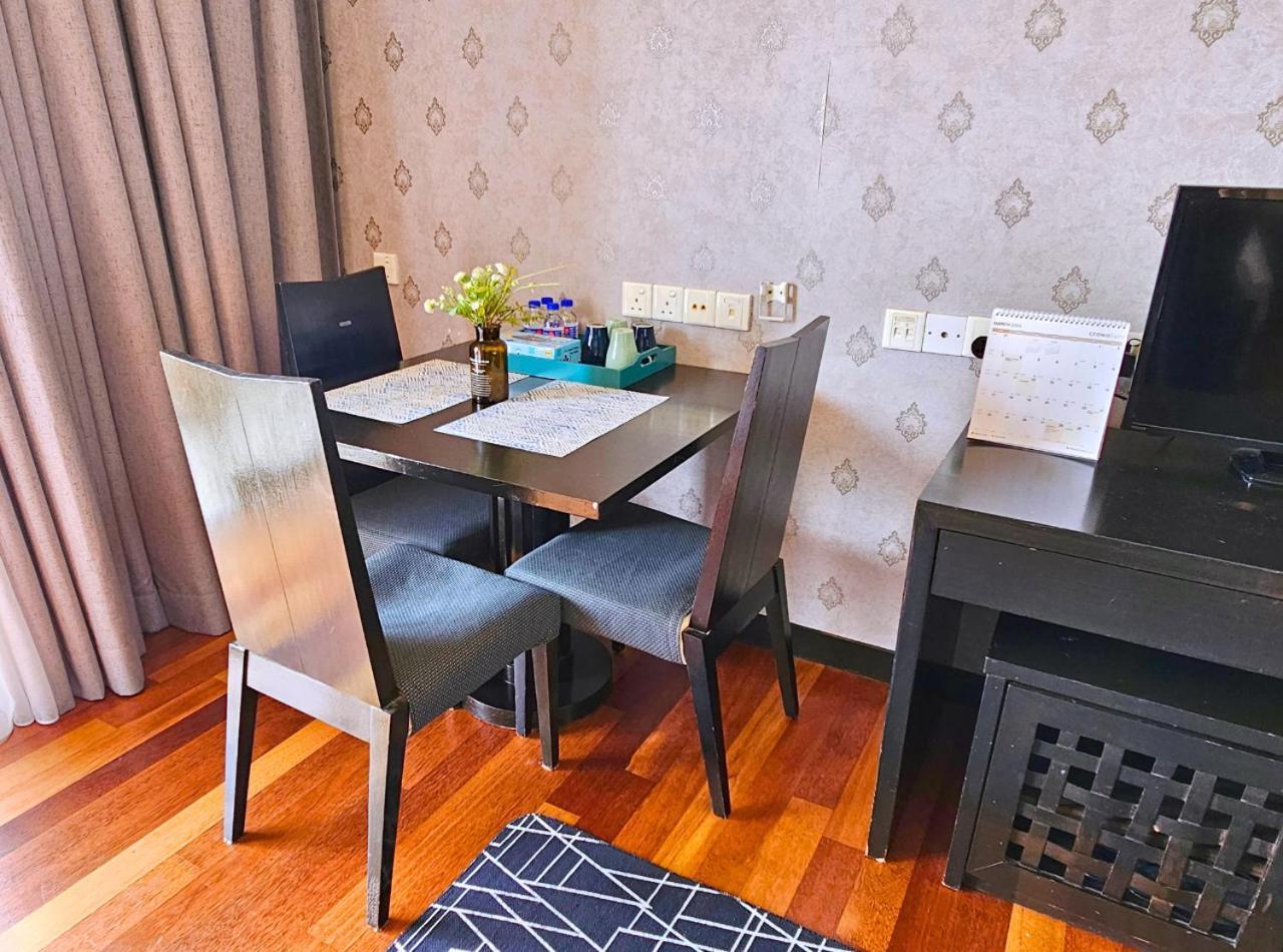 Sunway Studio Homestay With Balcony, Connecting Sunway Pyramid Mall & Sunway Lagoon Petaling Jaya Room photo
