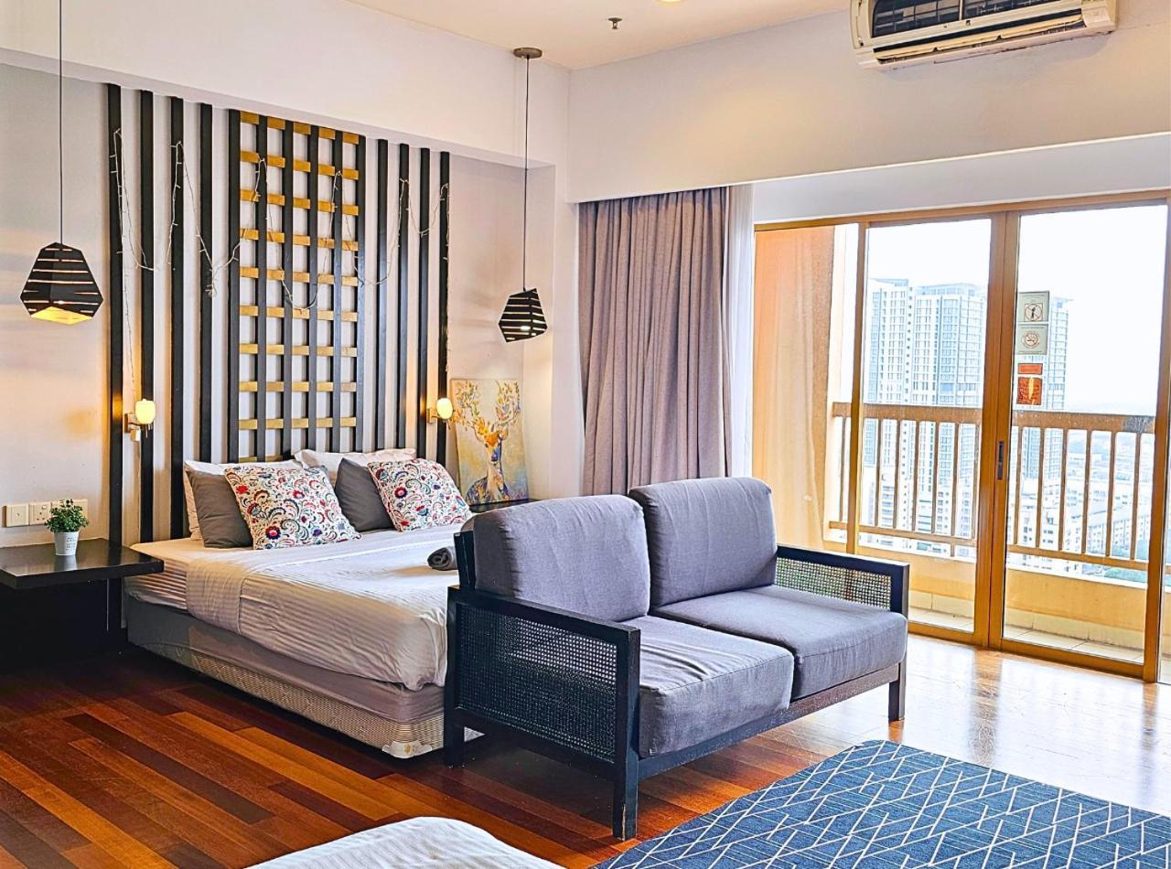 Sunway Studio Homestay With Balcony, Connecting Sunway Pyramid Mall & Sunway Lagoon Petaling Jaya Room photo