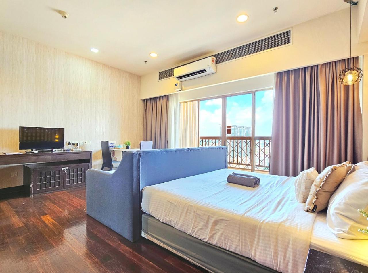 Sunway Studio Homestay With Balcony, Connecting Sunway Pyramid Mall & Sunway Lagoon Petaling Jaya Room photo
