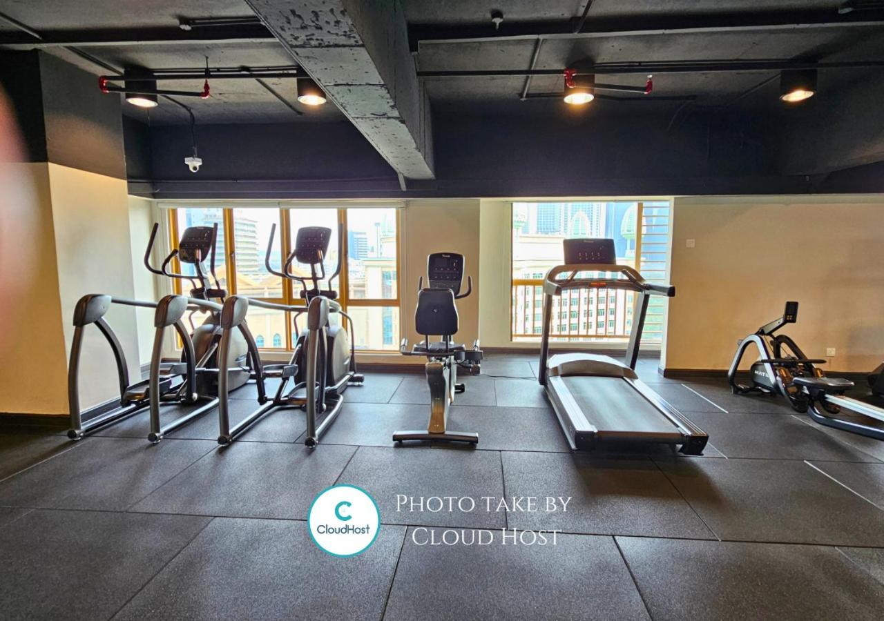 Sunway Studio Homestay With Balcony, Connecting Sunway Pyramid Mall & Sunway Lagoon Petaling Jaya Exterior photo