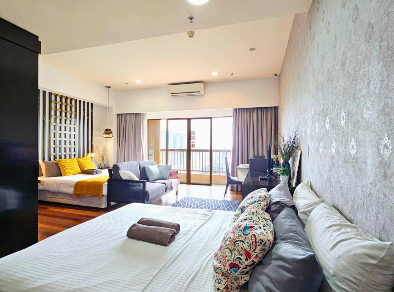 Sunway Studio Homestay With Balcony, Connecting Sunway Pyramid Mall & Sunway Lagoon Petaling Jaya Room photo