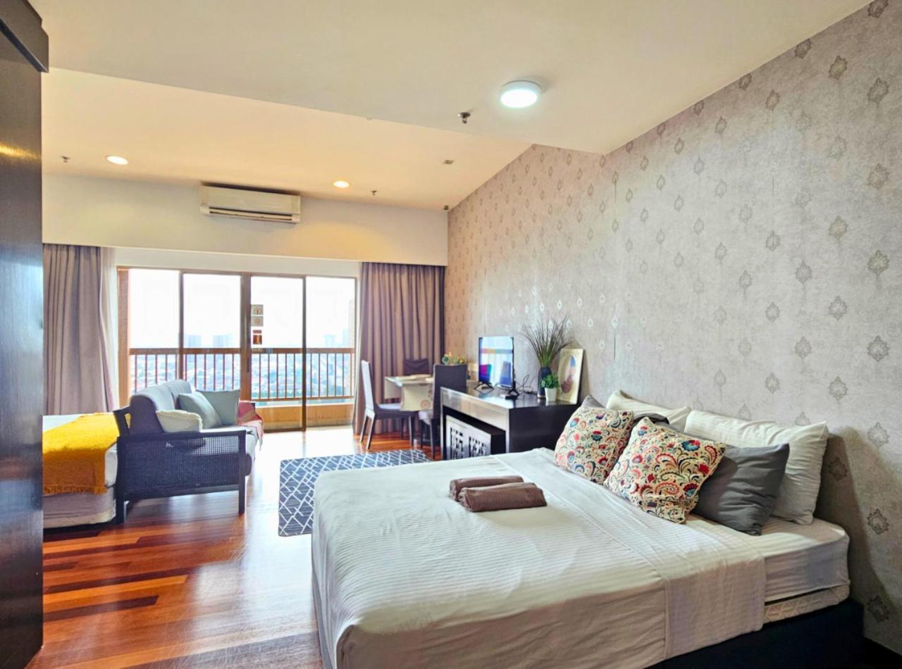 Sunway Studio Homestay With Balcony, Connecting Sunway Pyramid Mall & Sunway Lagoon Petaling Jaya Room photo